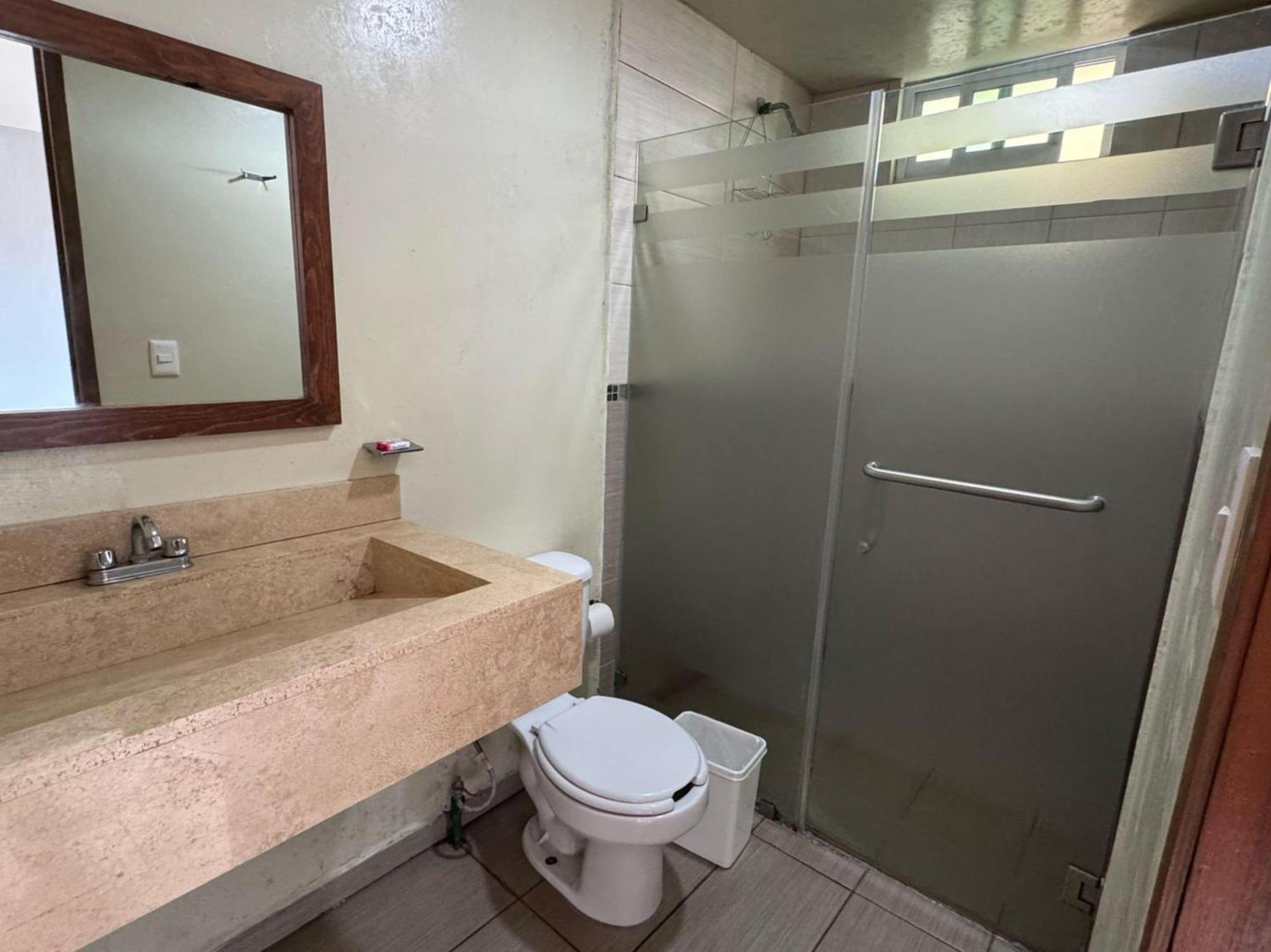 Oyo Hotel Familiar Tollan Чолула Экстерьер фото