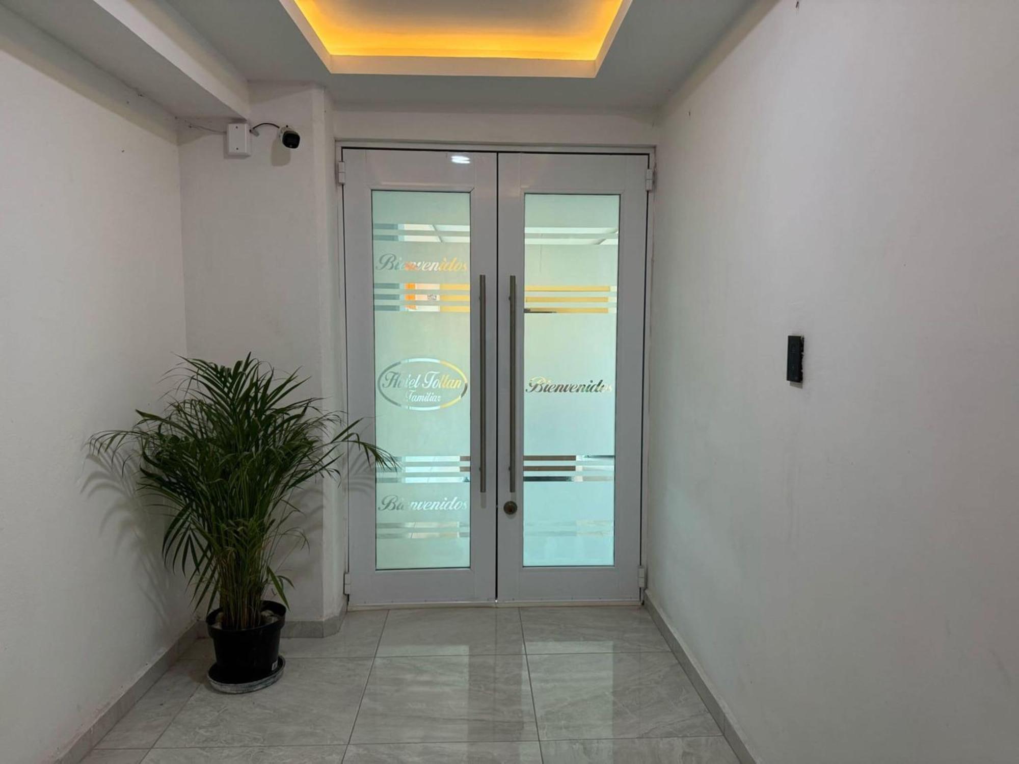 Oyo Hotel Familiar Tollan Чолула Экстерьер фото